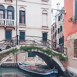 Bianca Cappello House Couette-café 4*