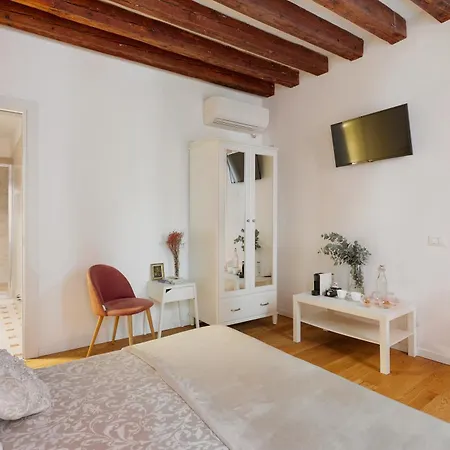 Bianca Cappello House