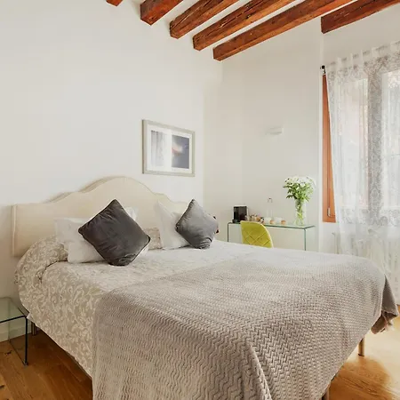 Bianca Cappello House לינה וארוחת בוקר ונציה