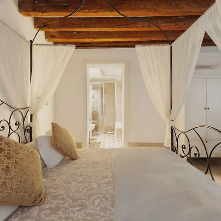 Bianca Cappello House Couette-café