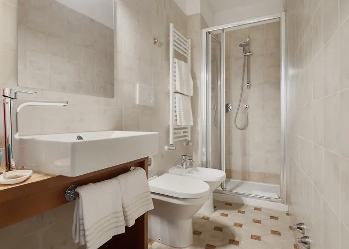 לינה וארוחת בוקר Bianca Cappello House 4*