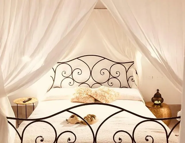 לינה וארוחת בוקר Bianca Cappello House 4*